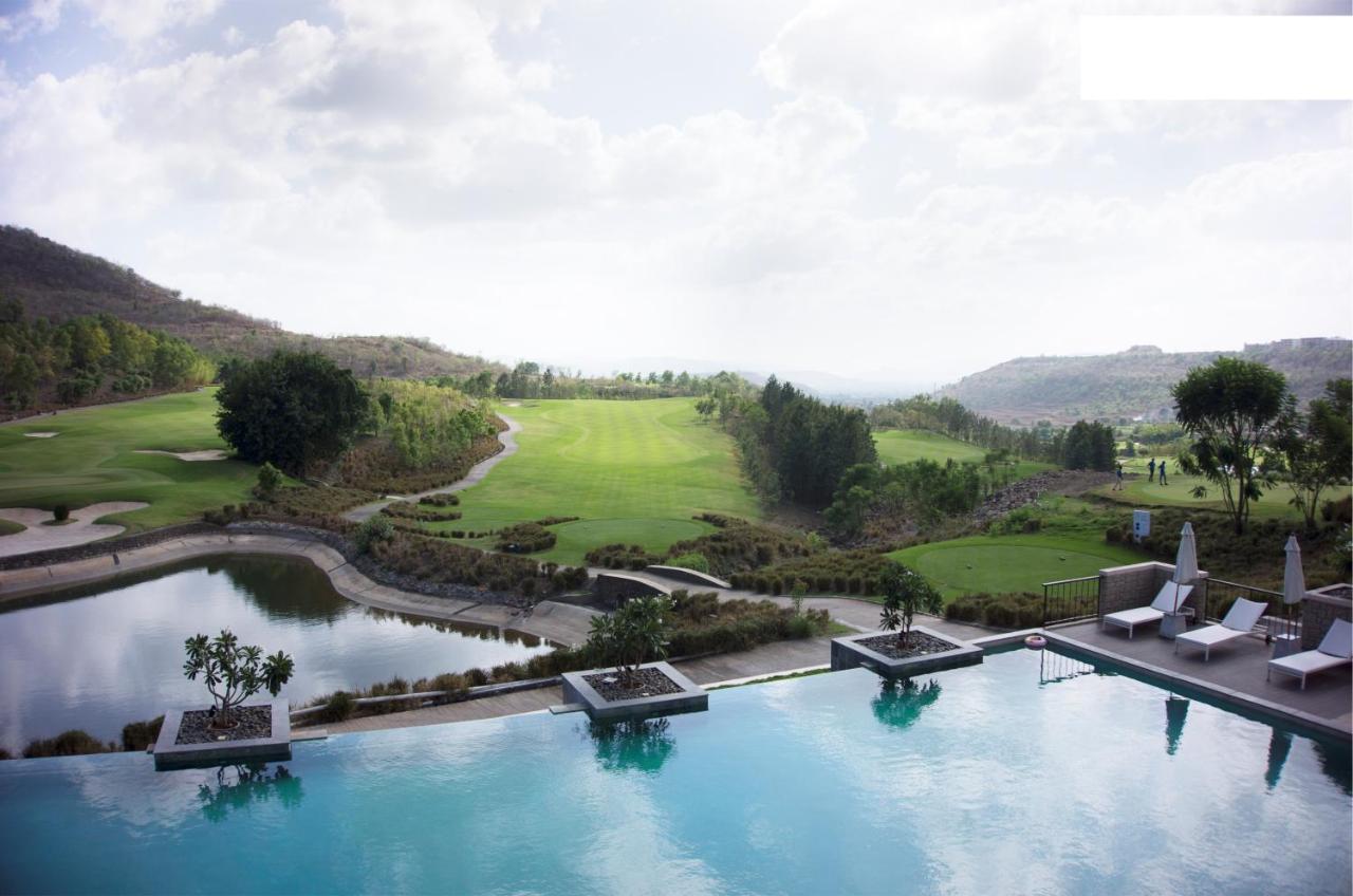Oxford Golf Resort Pirangut Exterior foto