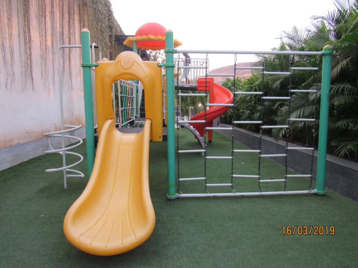 Oxford Golf Resort Pirangut Exterior foto