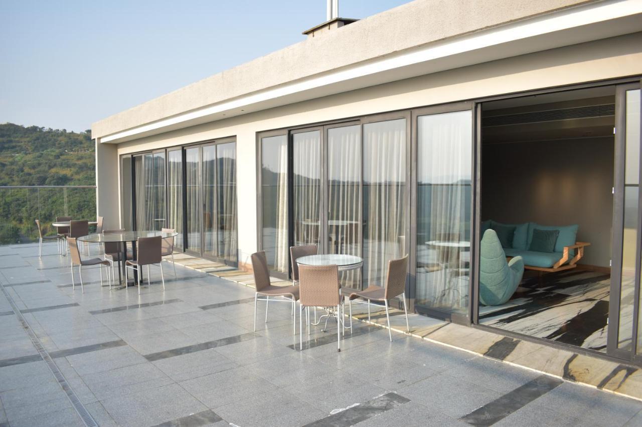 Oxford Golf Resort Pirangut Exterior foto
